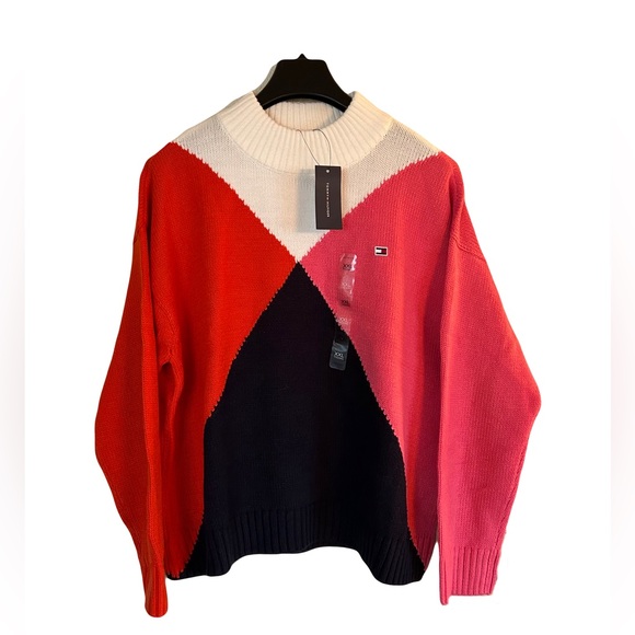 Tommy Hilfiger Sweaters - NWT Tommy Hilfiger Woman’s Sweater. Size XXL.